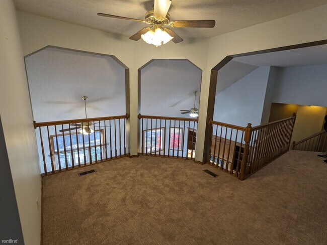 Building Photo - 4 br, 4 bath House - 409 West Concord Road