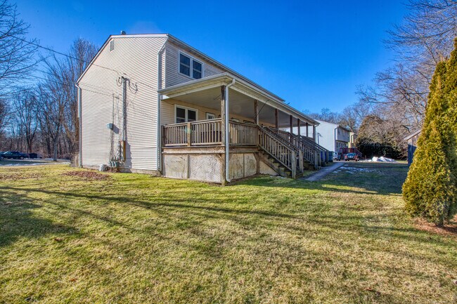 Building Photo - 72 Caesar Dr