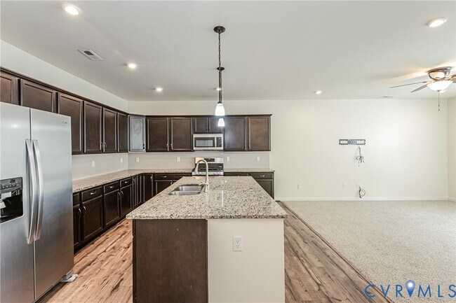 Building Photo - 18353 Palisades Ct