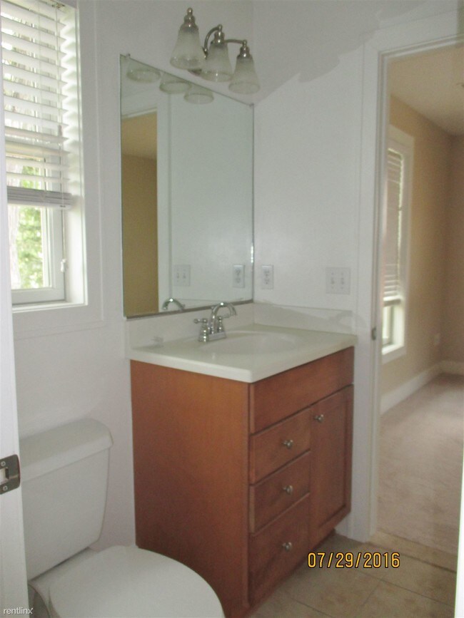 Building Photo - 4 br, 3 bath Condo - 1908 Geddes Ave 1908 ...
