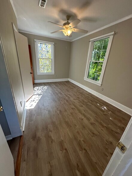 Building Photo - 12020 Winfree St