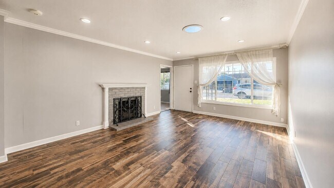 Building Photo - 2132 Forbes Ave