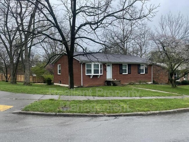 Building Photo - 1220 Gainesway Dr