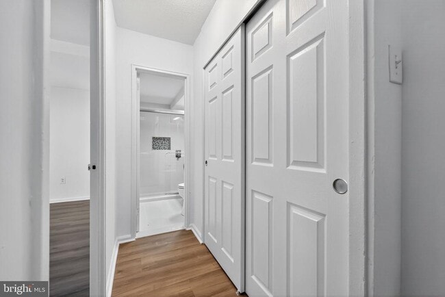 Building Photo - 2101 Chestnut St