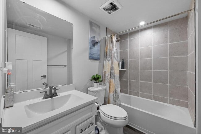 Building Photo - 56 Dolcie Ln