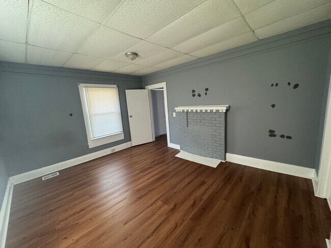 Building Photo - 319 Linwood Rd