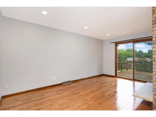 Building Photo - 8666 Windward Cir