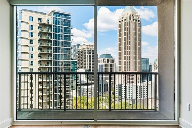 Building Photo - 1080 Peachtree St NE