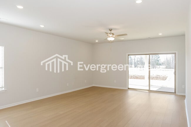 Building Photo - 156 Fenwick Pl