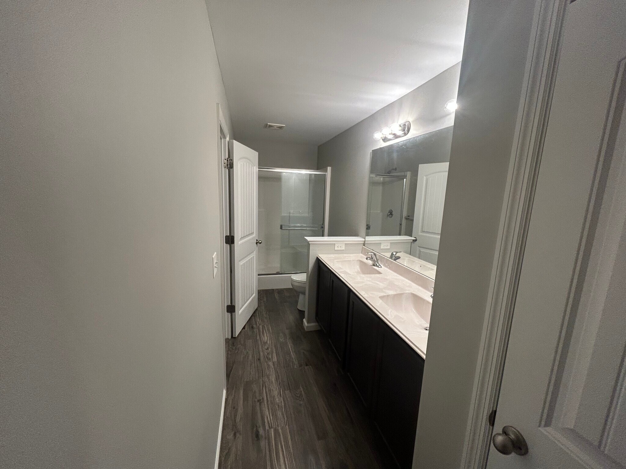 Building Photo - 205 Almond Tree Dr