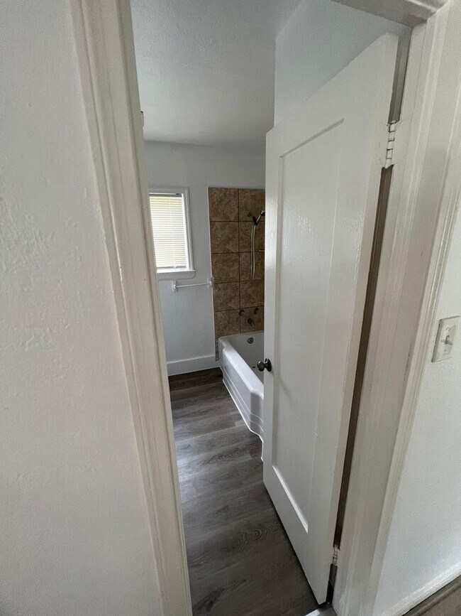 Building Photo - Gorgeous all renovated Home in Beaumont, TX!
