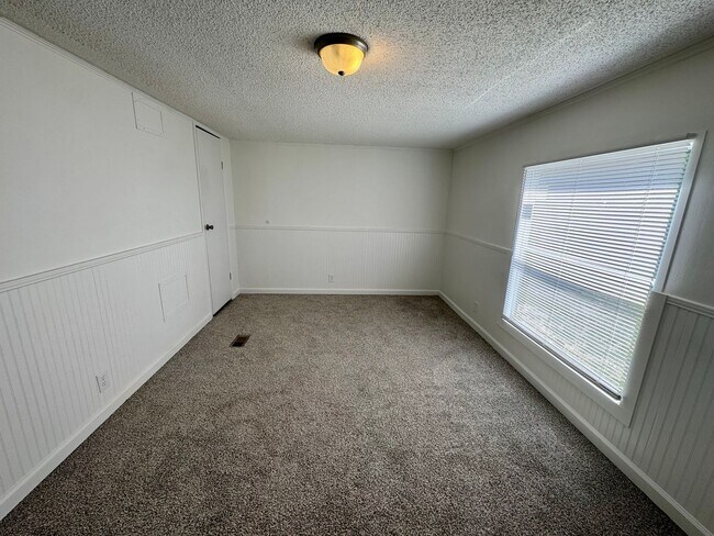 Building Photo - Galivants Ferry - 3 Bedroom / 2 Bathroom M...