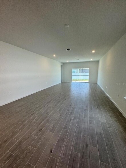 Building Photo - 6582 SW 89th Loop