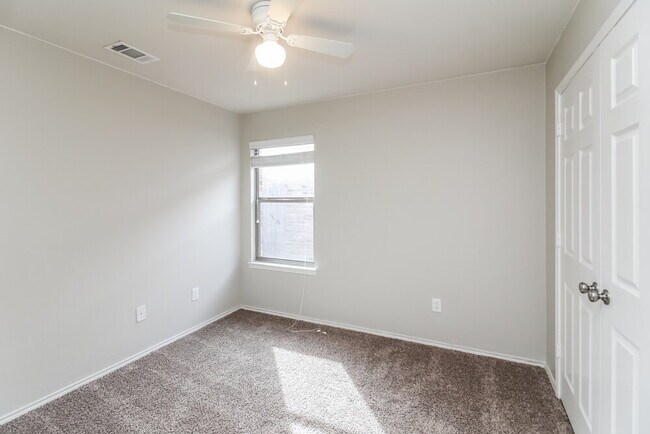 Building Photo - 13136 Settlers Trail