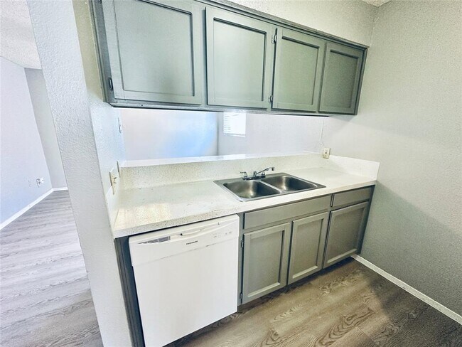 Building Photo - 3702 S 2nd St