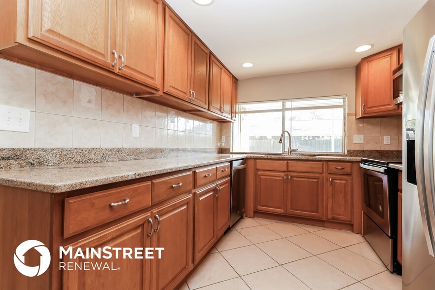 Building Photo - 3116 Rock Valley Dr