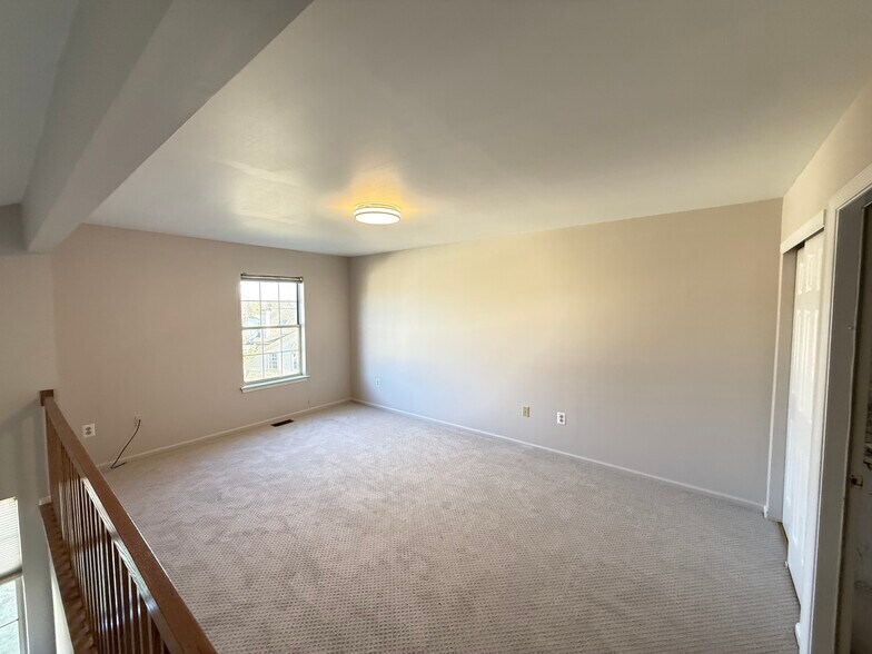 Building Photo - 1808 Foxmeadow Cir