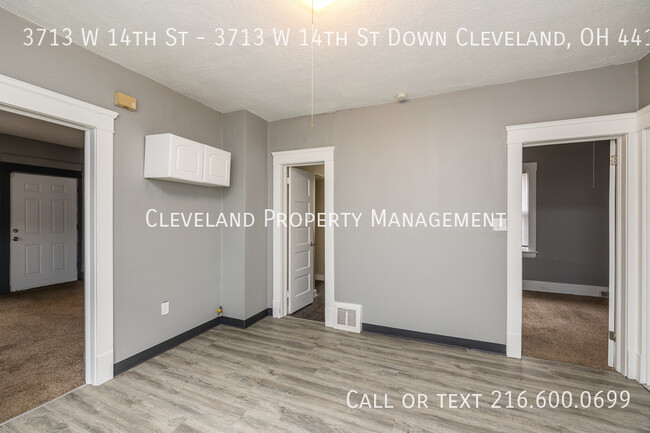 Building Photo - Wonderful Cleveland Duplex