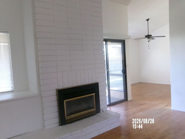 Building Photo - 1000 Olive Dr