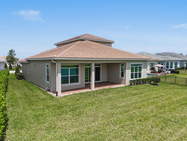 Building Photo - 9019 SW Terzi Wy