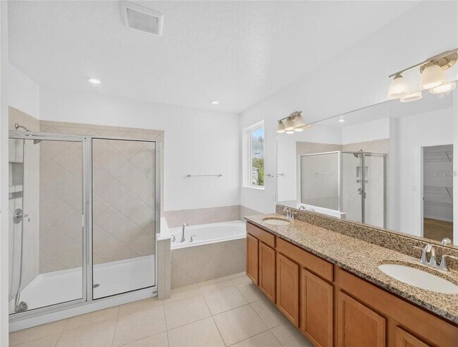 Building Photo - 2556 Leyland Cypress Ln