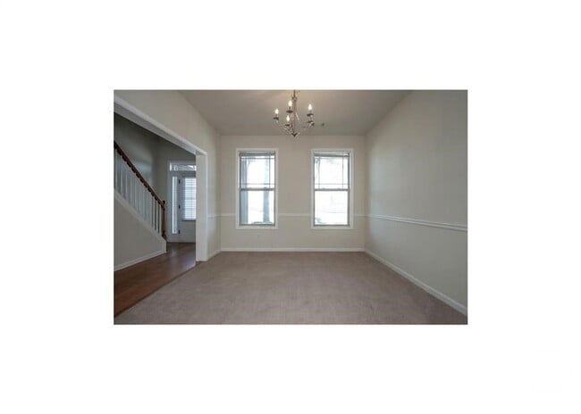 Building Photo - 304 Ridge Pointe Drive