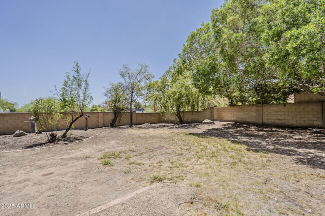 Building Photo - 4627 E McNeil St