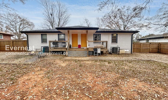 Building Photo - 2047 Nettie Ct