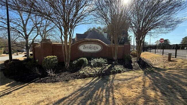 Building Photo - 11395 Brookhollow Trail