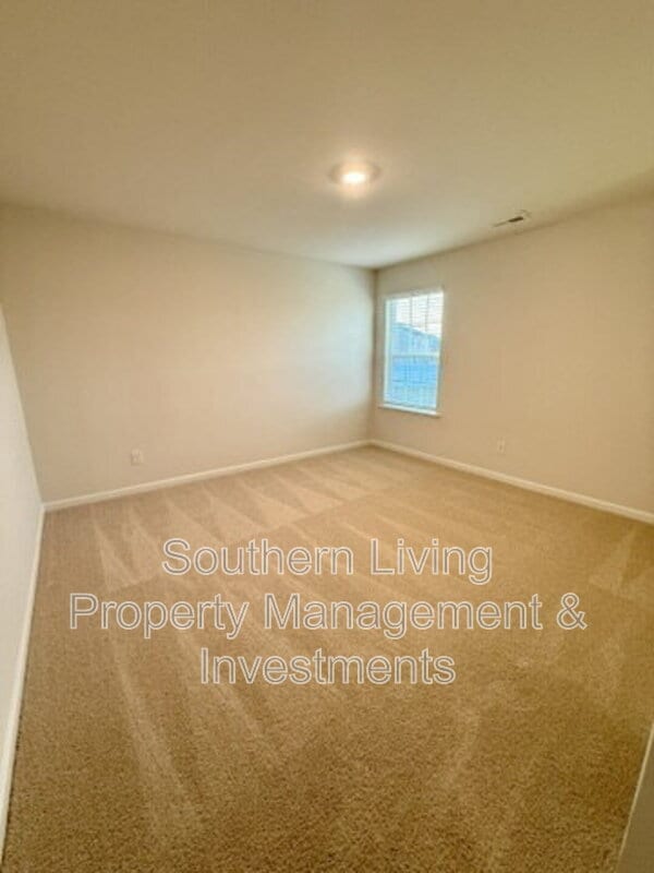 Building Photo - 1413 Secrest Cmns Dr