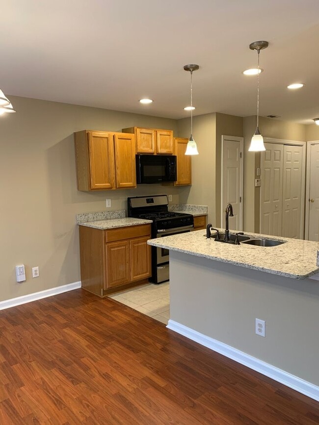 Building Photo - Charming 3BR/2.5BA Cul-de-Sac Home in Sought-After Avensong Community!