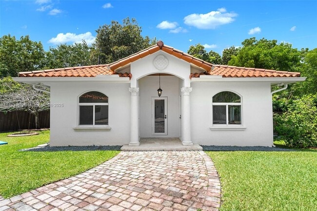 Building Photo - 9400 SW 93rd Ct