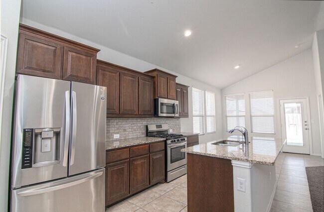 Building Photo - 2312 Sky View Rd