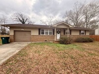 Building Photo - 1160 Greens Rd