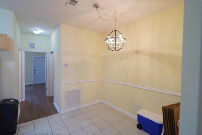 Building Photo - 3400 Old Bainbridge Rd