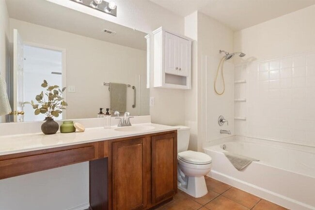 Building Photo - 97 Verde Ranch Loop