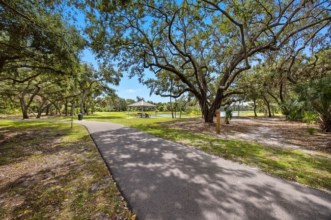 Building Photo - 6236 S Martindale Ave