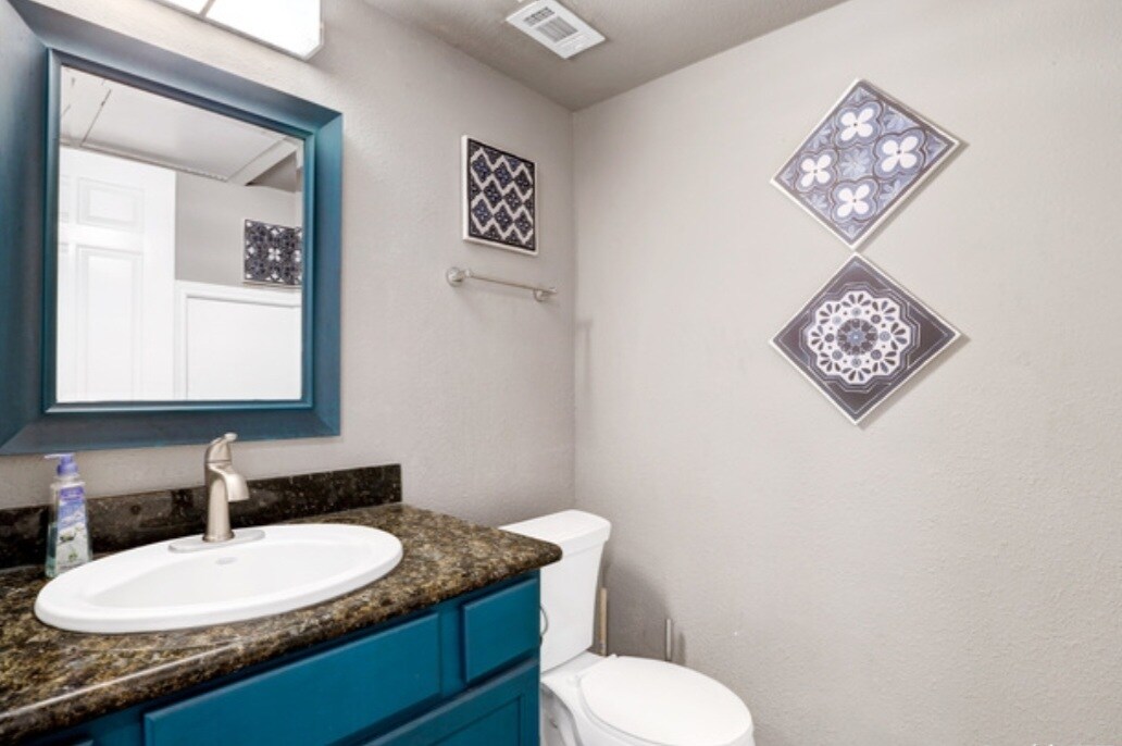 Half Bathroom - 11610 Vance Jackson