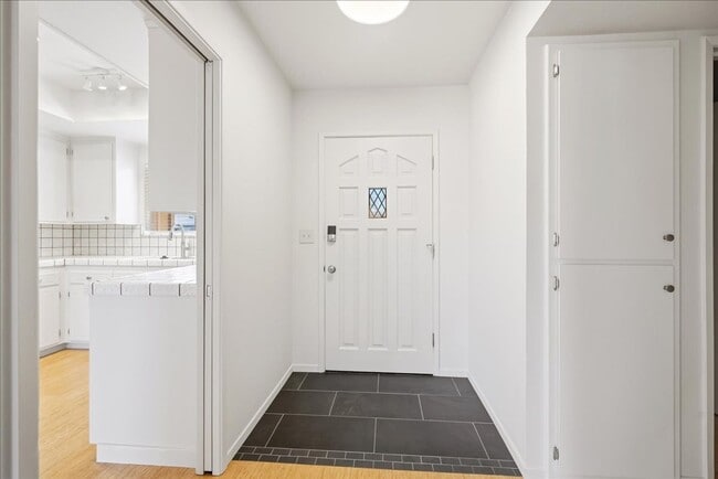 Building Photo - 3817 Breuner Ave