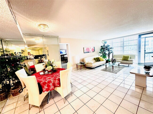 Building Photo - 230 174th St