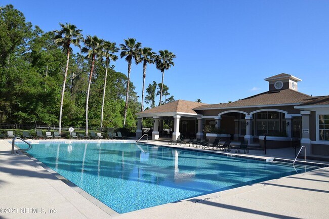 Building Photo - 10550 Baymeadows Rd