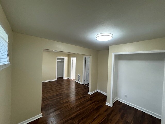 Building Photo - 4321 Bruhin Rd