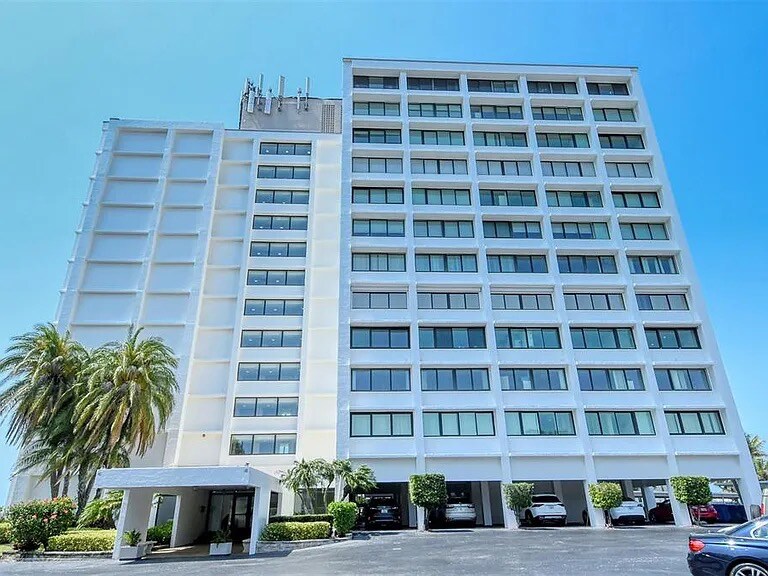 Building Photo - 4822 Ocean Blvd