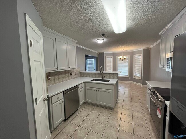 Building Photo - 109 Tottenham Way