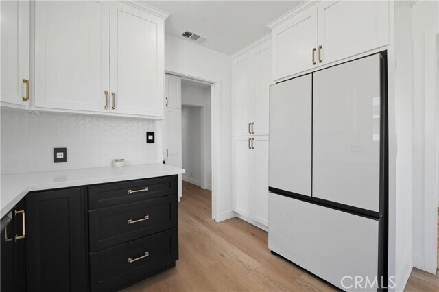 Building Photo - 9312 S 6th Ave