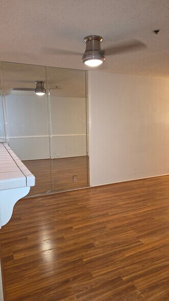 Building Photo - 5990 Dandridge Ln