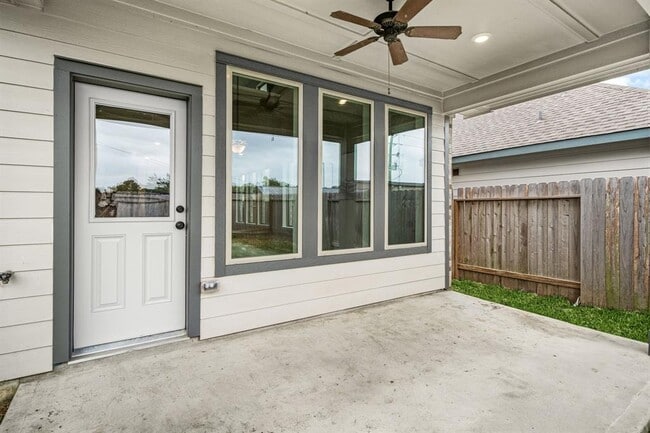 Building Photo - 5014 Aspen Orch Dr
