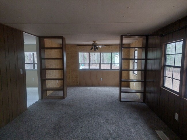 Building Photo - Waverly Hall (Harris County) Lake View