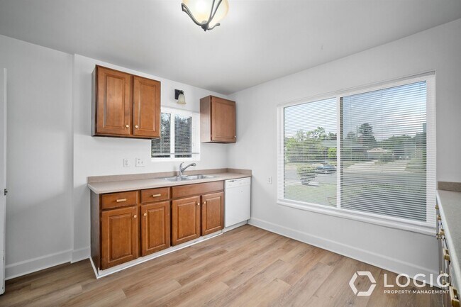 Building Photo - 1772 E 2100 S