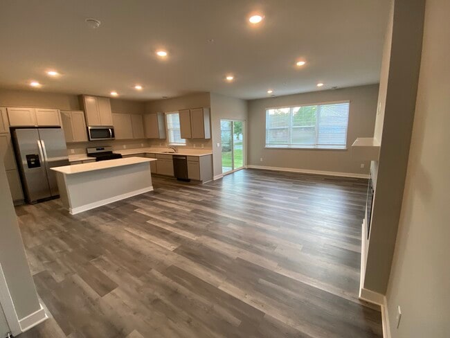 Building Photo - 17079 Dysart Pl